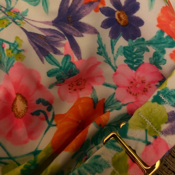 Victoria’s Secret Bandeau Convertible Swim Top - Picture 6 of 7